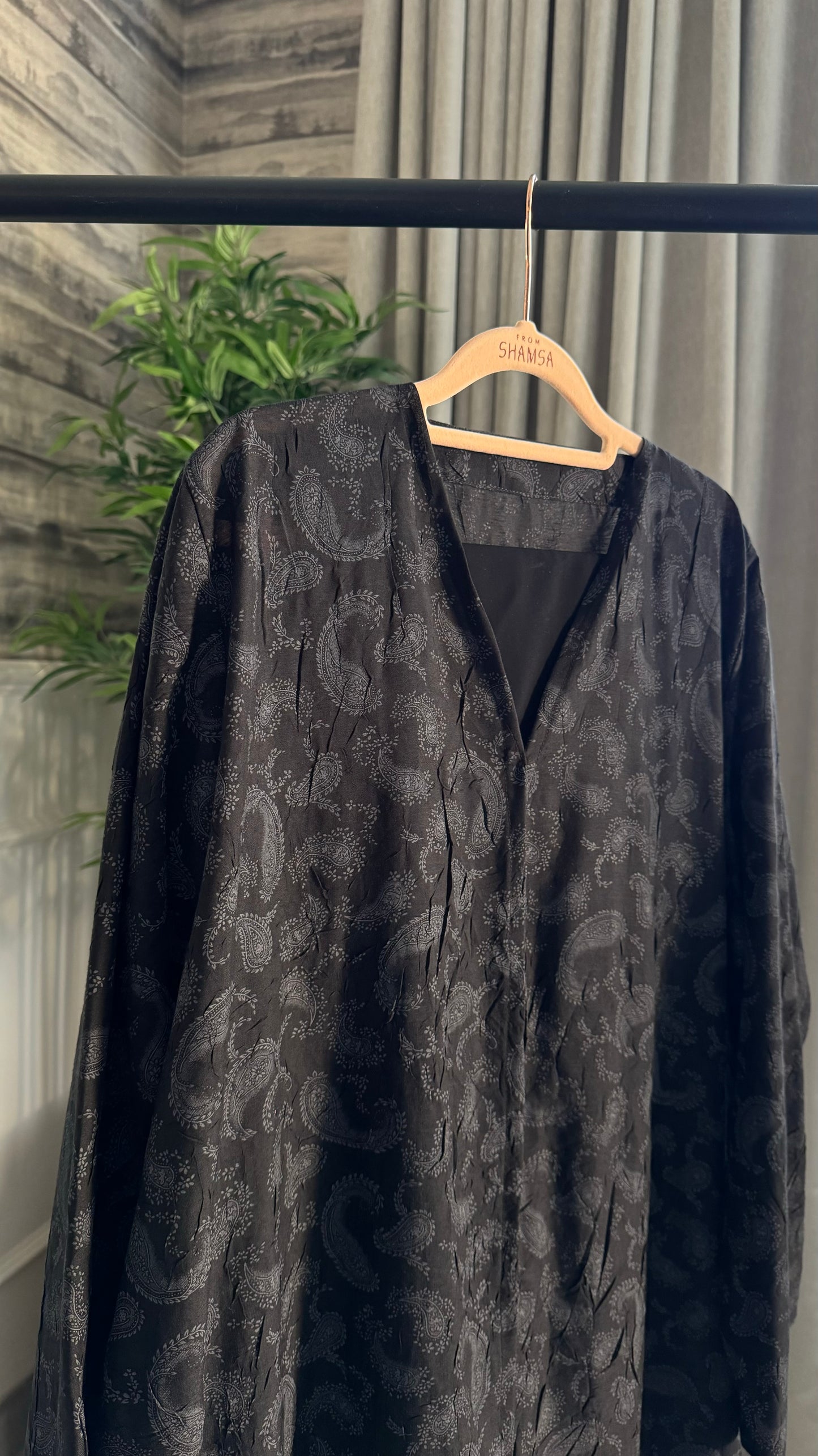 FW - Cashew / Black