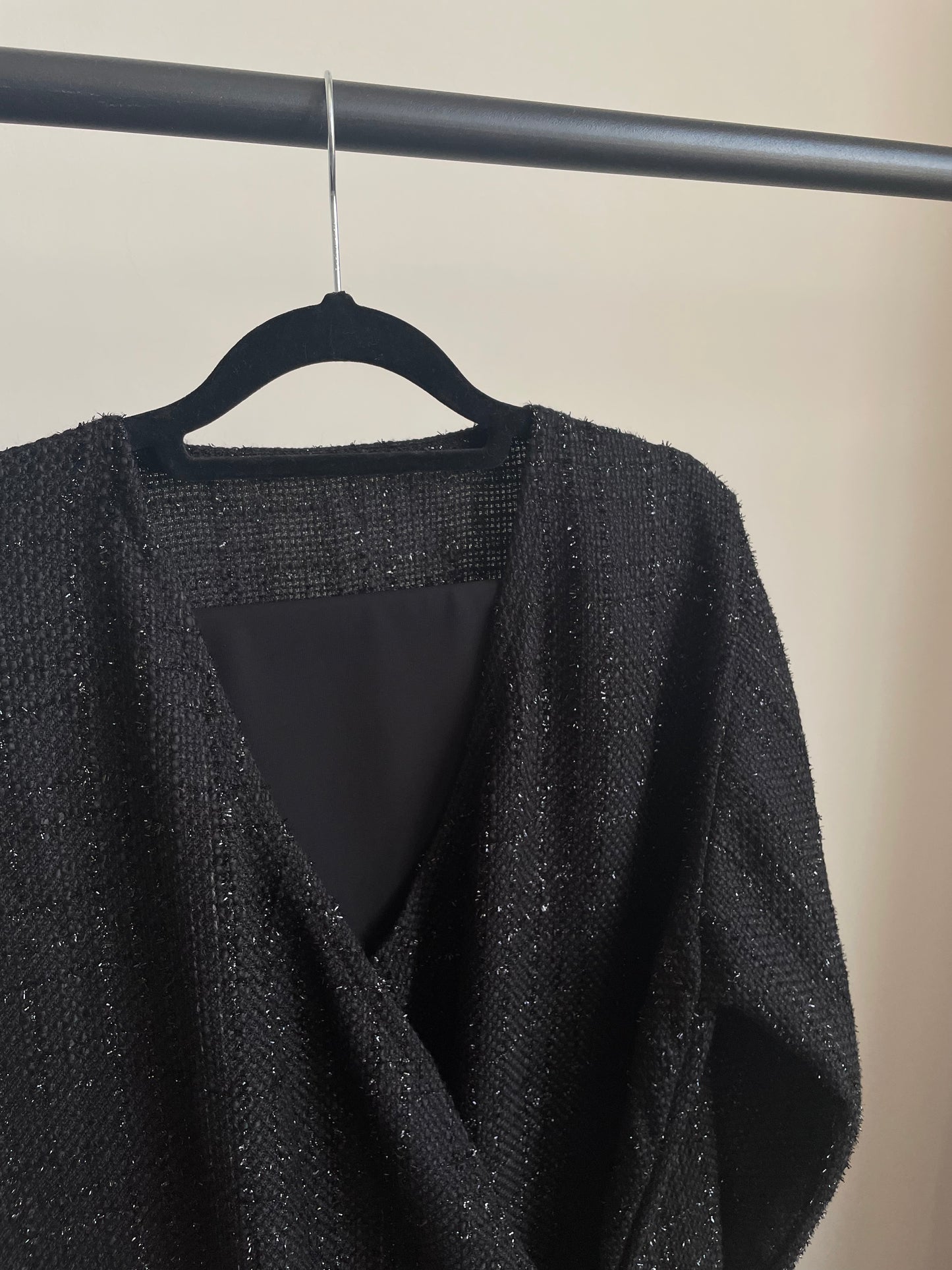 23 - Tweed - Black
