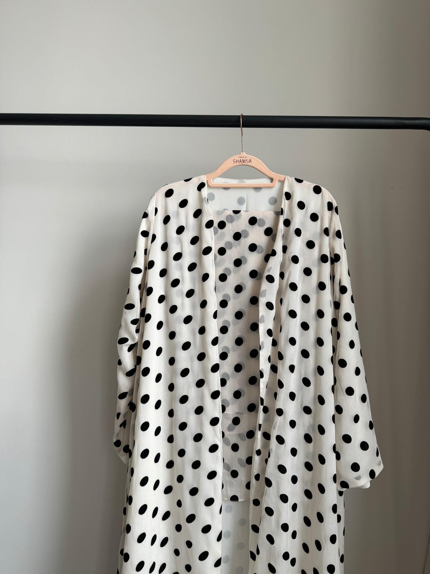 24 - Polka Velvet - Offwhite