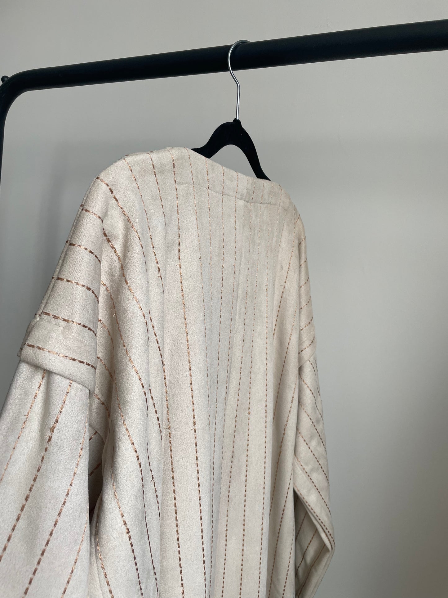 23 - Beige Kimono