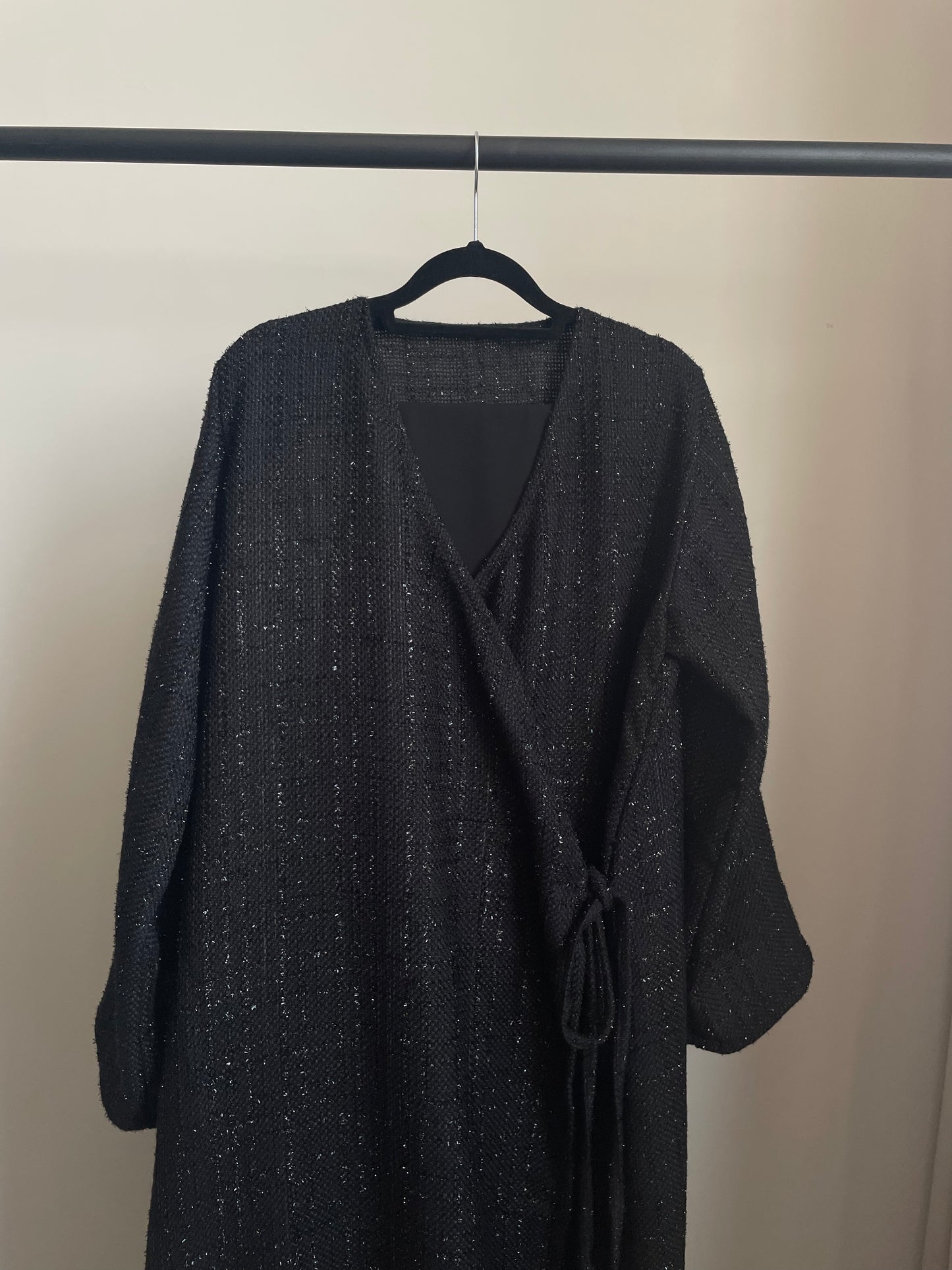 23 - Tweed - Black