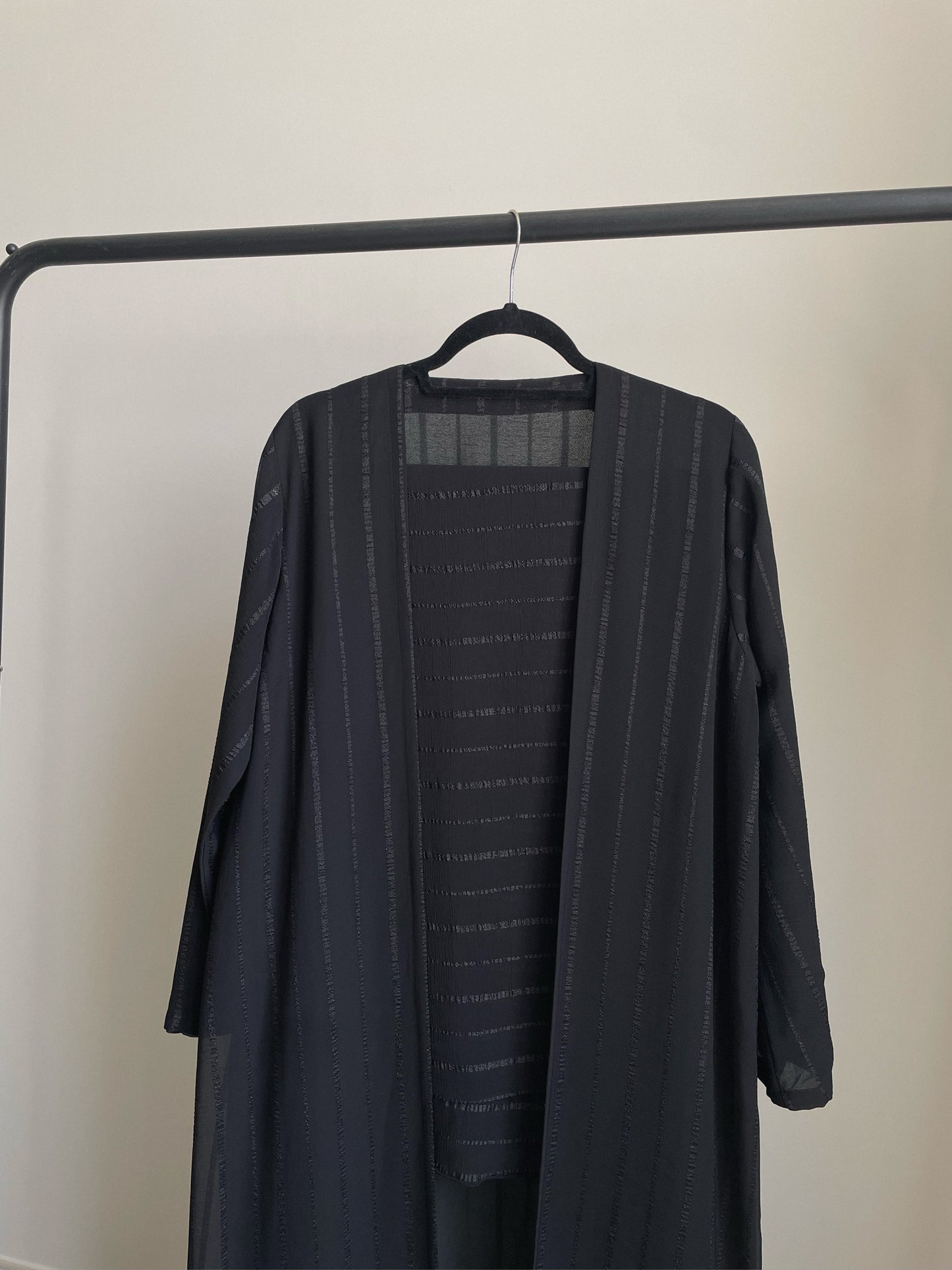23 - BLACK