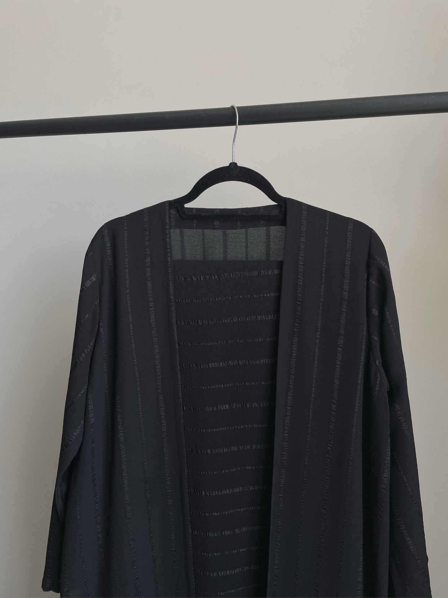23 - BLACK
