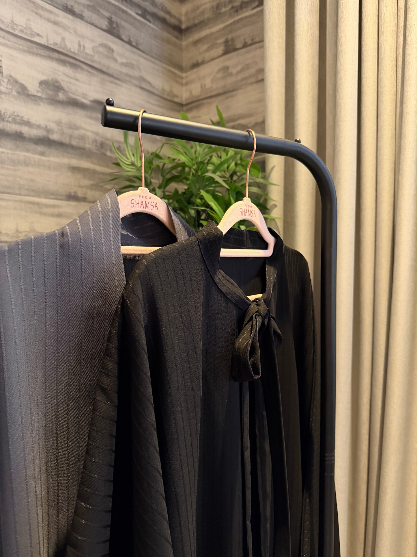 FW - Black