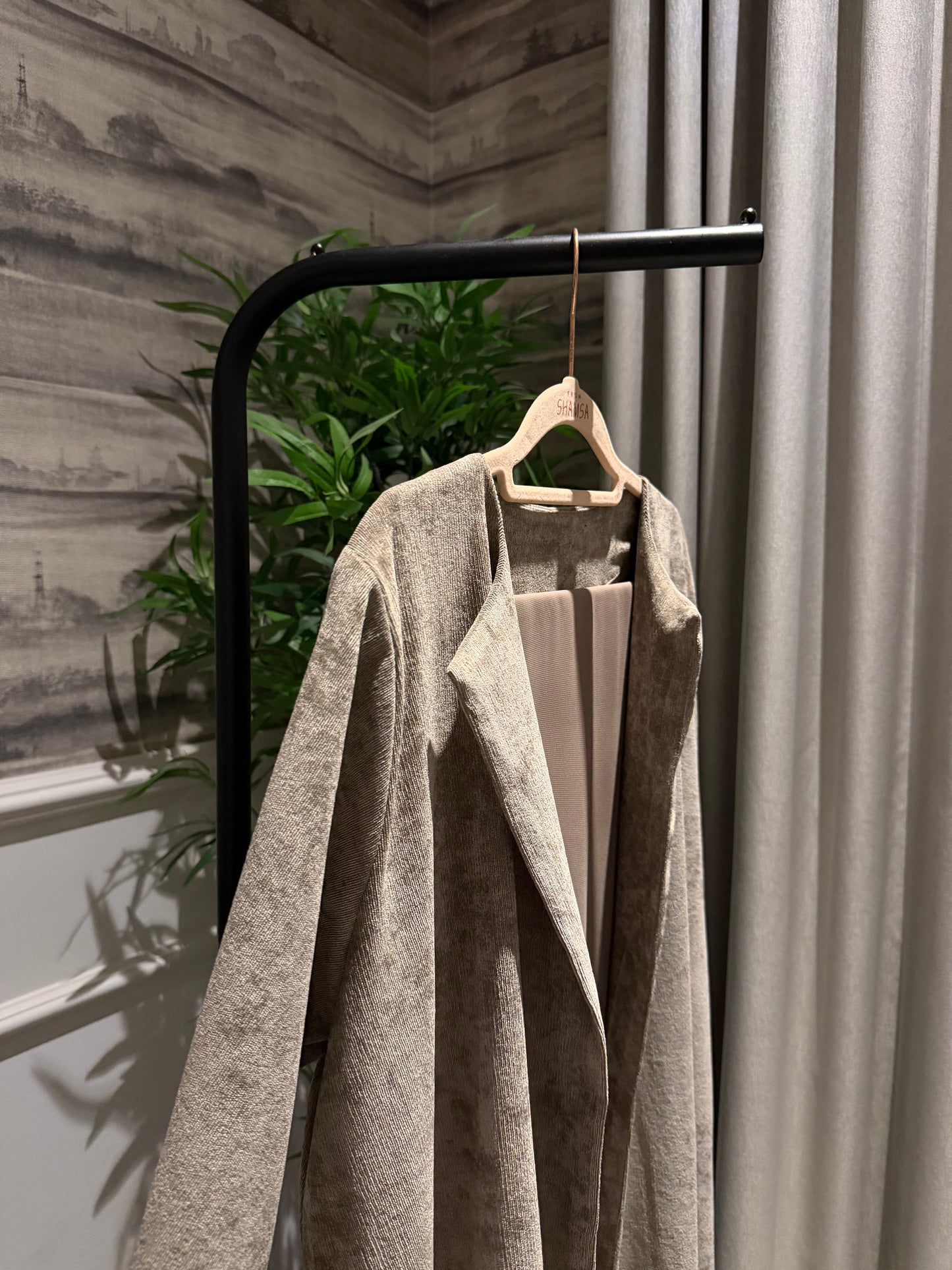 FW - Corduroy / Taupe